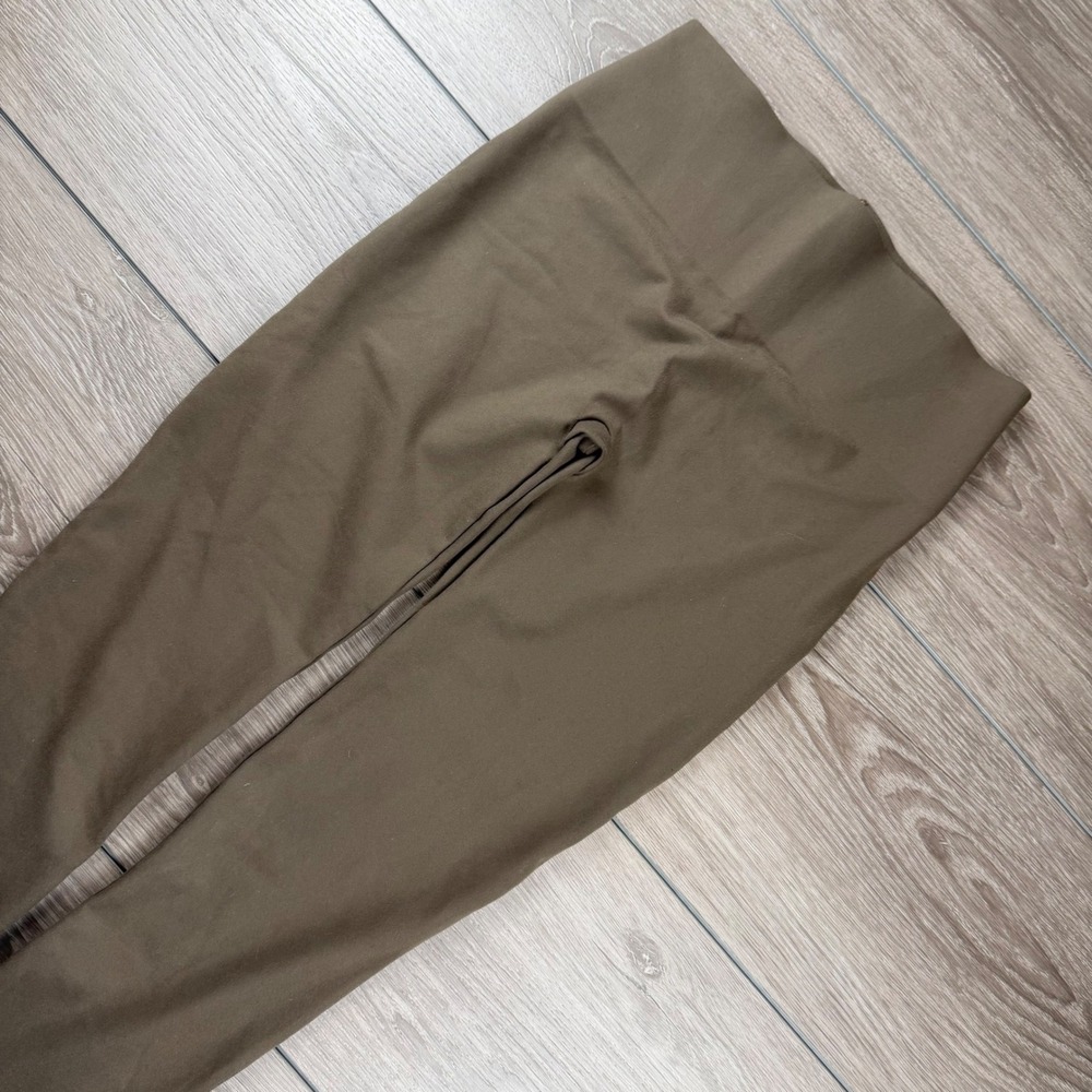 Spanx Womens Leggings FL1415 Look At Me Now Seamless Olive Green Large
